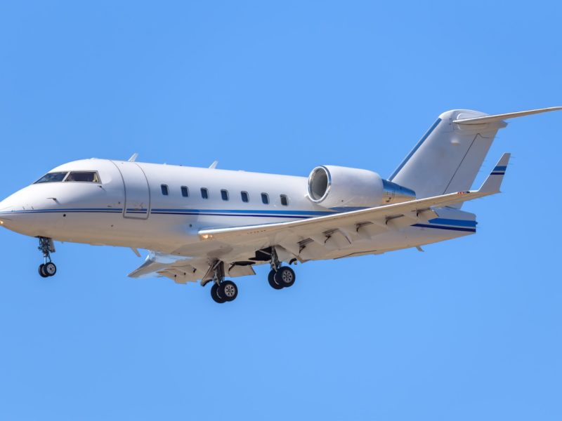  Bombardier Challenger 604